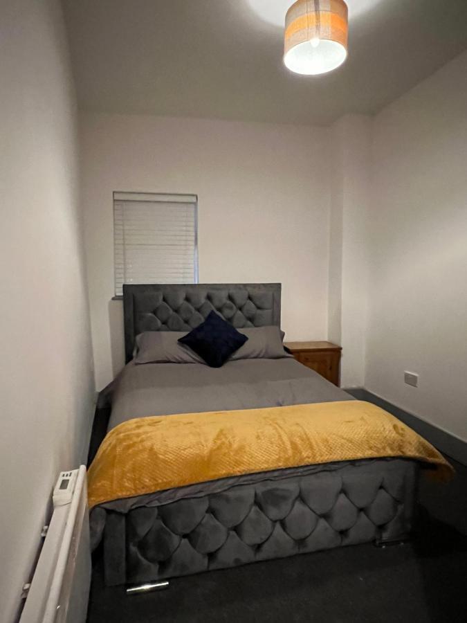 Ground Floor Two Bed Cairo Street Apartment Warrington  Exterior photo